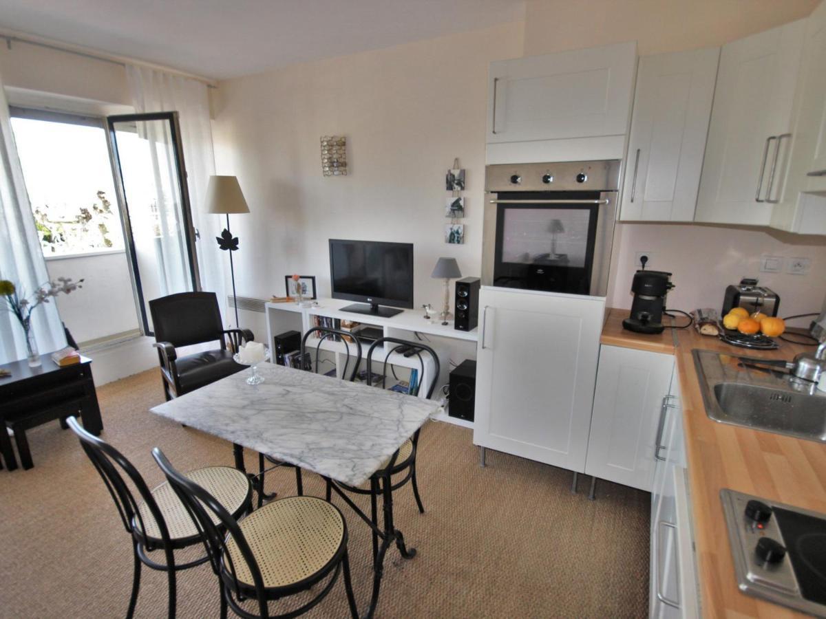 Studio Centre-Ville Royan : Plages Et Commerces A Pied, Balcon, Parking Gratuit - Fr-1-550-7 Luaran gambar